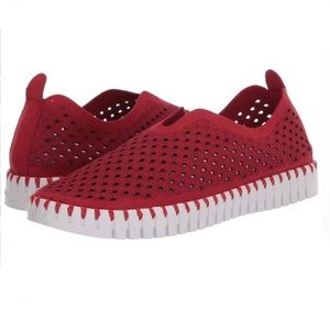 Ilse Jacobsen Slip On Tulip Sneaker Size 7 (Size 37)